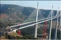 viaduc millau haubans.jpg